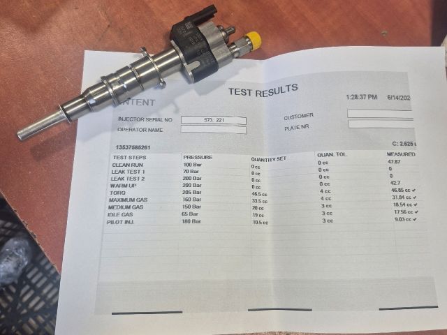 bontott BMW 3 E92 Porlasztó (1 db)