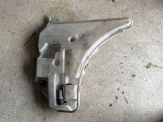 bontott BMW 3 E92 Ablakmosó Tartály