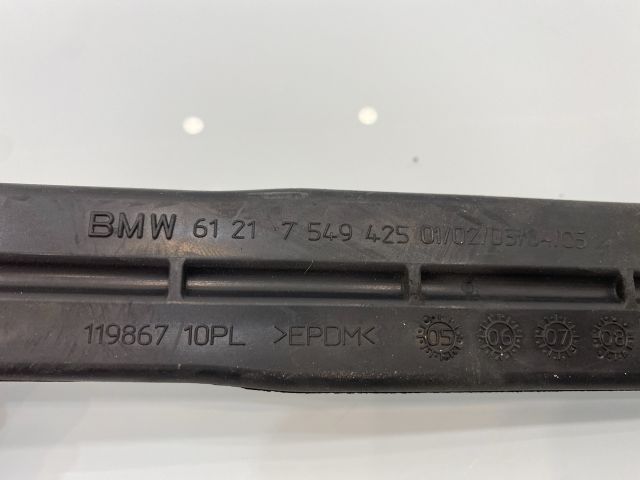 bontott BMW 3 E92 Akkumulátor Leszorító