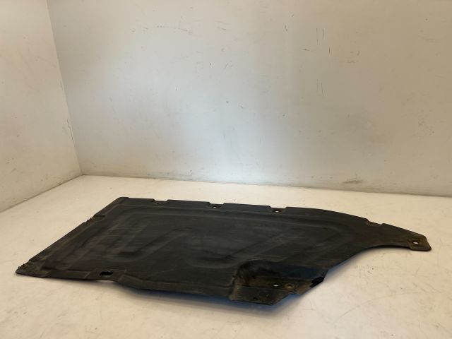 bontott BMW 3 E92 Alsó Motorburkolat