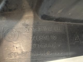 bontott BMW 3 E92 Bal első Hátsó Dobbetét (Kerékjárati, Műanyag)