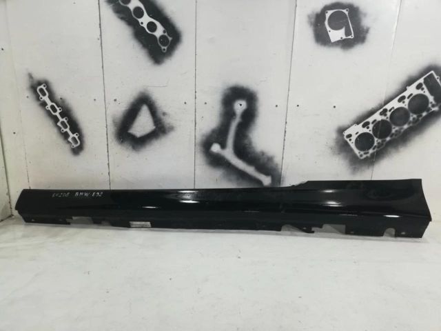bontott BMW 3 E92 Bal első Küszöb Díszléc