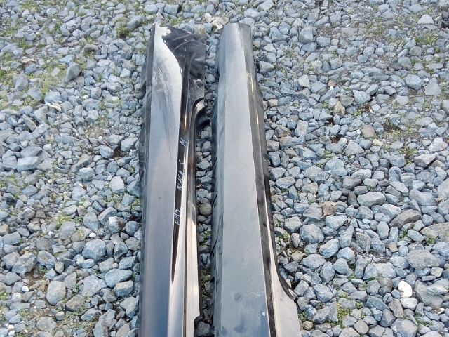 bontott BMW 3 E92 Bal első Küszöb Díszléc