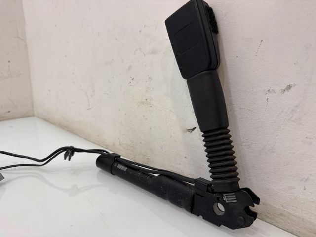 bontott BMW 3 E92 Bal első Övfeszítő