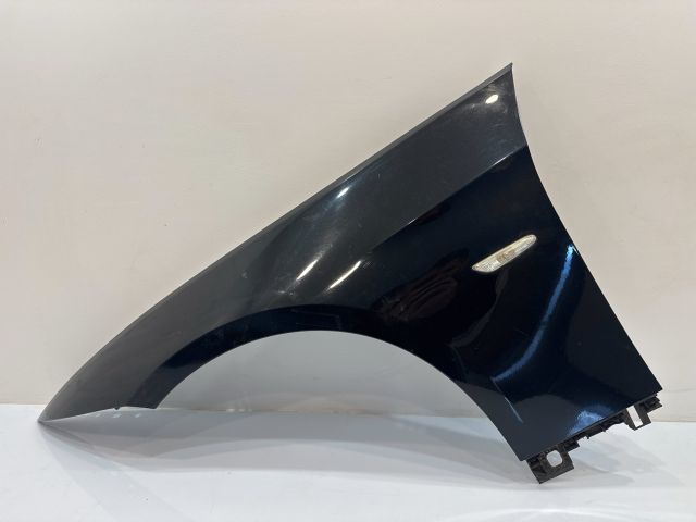 bontott BMW 3 E92 Bal első Sárvédő