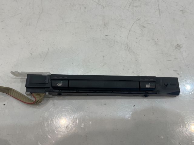 bontott BMW 3 E92 Bal első Ülésfűtés Kapcsoló