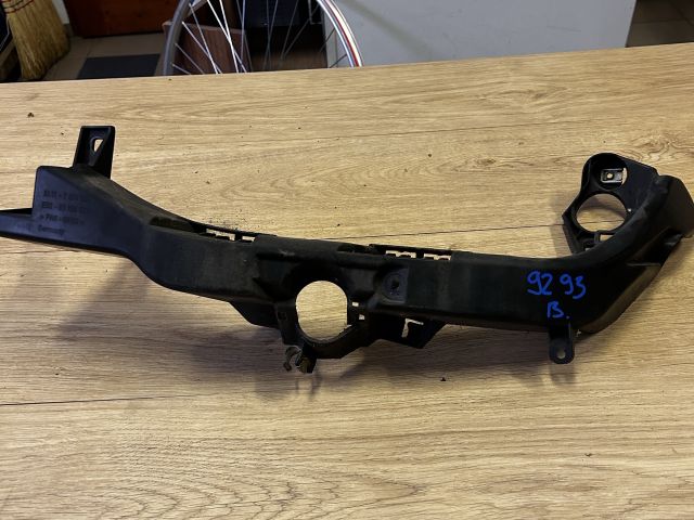 bontott BMW 3 E92 Bal Fényszóró Lámpakeret