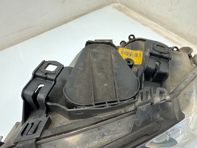 bontott BMW 3 E92 Bal Fényszóró