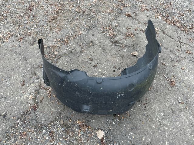 bontott BMW 3 E92 Bal hátsó Dobbetét (Kerékjárati, Műanyag)