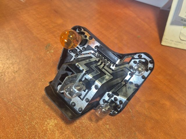 bontott BMW 3 E92 Bal Hátsó Lámpa Foglalat