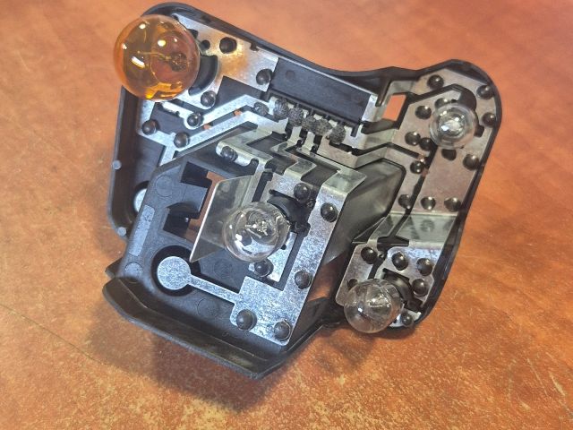 bontott BMW 3 E92 Bal Hátsó Lámpa Foglalat