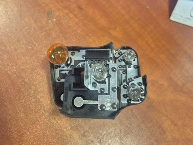 bontott BMW 3 E92 Bal Hátsó Lámpa Foglalat