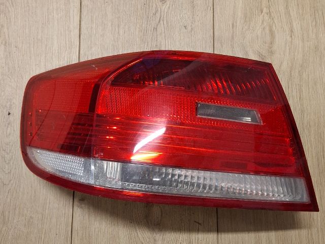 bontott BMW 3 E92 Bal Külső Hátsó Lámpa