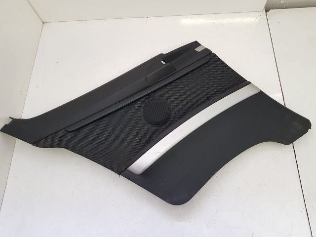 bontott BMW 3 E92 Bal Oldalkárpit (2-3 ajtóshoz hátra)