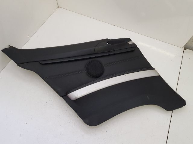 bontott BMW 3 E92 Bal Oldalkárpit (2-3 ajtóshoz hátra)