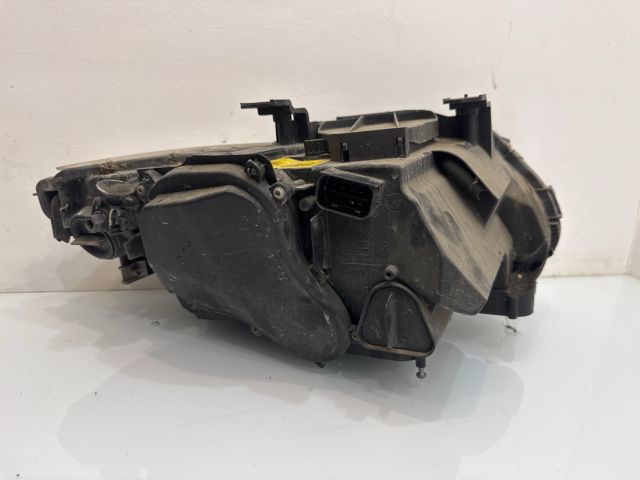 bontott BMW 3 E92 Bal Xenon Fényszóró