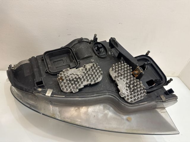 bontott BMW 3 E92 Bal Xenon Fényszóró