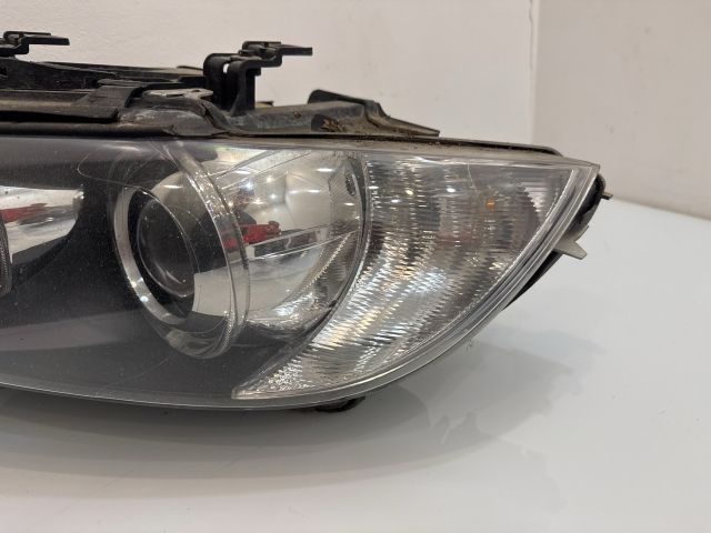 bontott BMW 3 E92 Bal Xenon Fényszóró