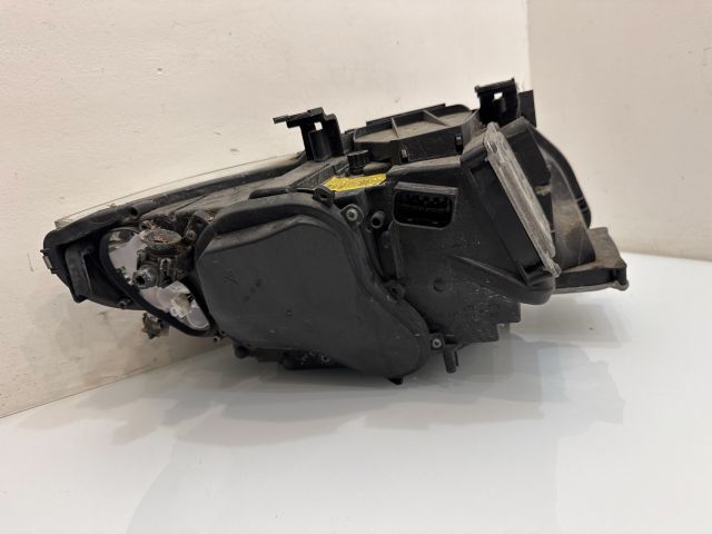 bontott BMW 3 E92 Bal Xenon Fényszóró