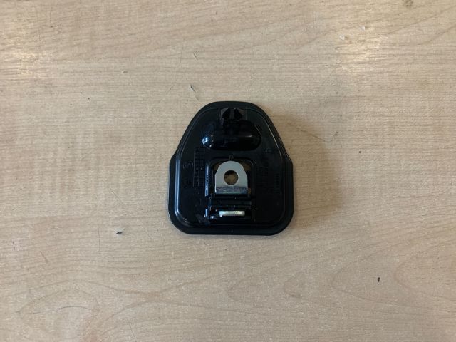 bontott BMW 3 E92 Csomagrögzítő