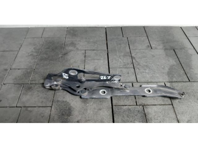 bontott BMW 3 E92 Csomagtérajtó Jobb Zsanér