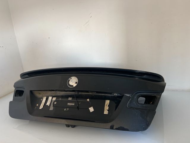 bontott BMW 3 E92 Csomagtérajtó (Részeivel)