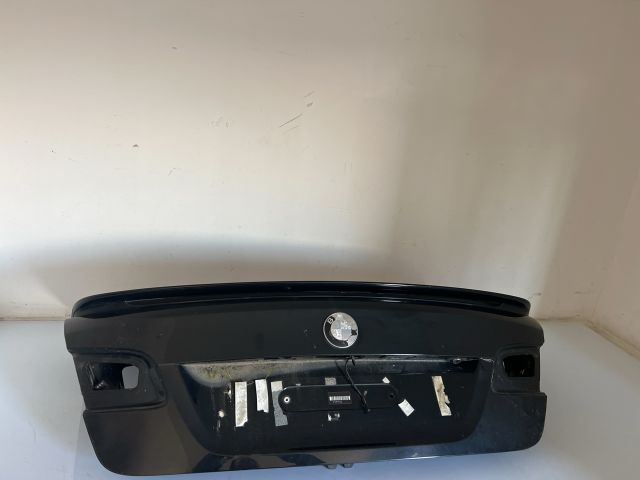 bontott BMW 3 E92 Csomagtérajtó (Részeivel)