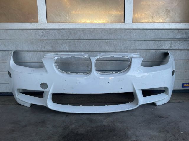 bontott BMW 3 E92 Első Lökhárító (Üresen)