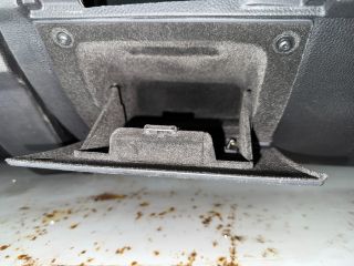 bontott BMW 3 E92 Első Tároló Rekesz