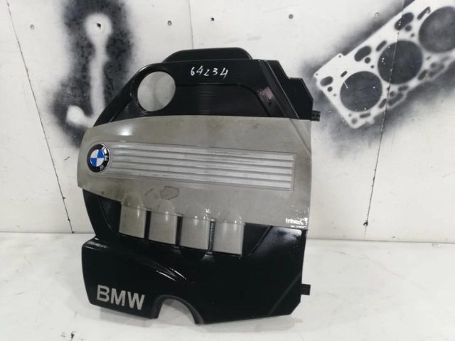 bontott BMW 3 E92 Felső Hűtőburkolat