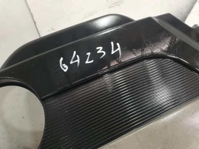 bontott BMW 3 E92 Felső Hűtőburkolat