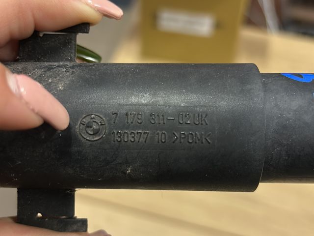 bontott BMW 3 E92 Fényszórómosó Fúvóka (Pozíciófüggetlen)