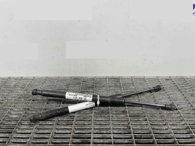 bontott BMW 3 E92 Gázrugós Kitámasztó Teleszkóp Motorháztető