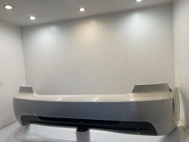 bontott BMW 3 E92 Hátsó Lökhárító (Részeivel)