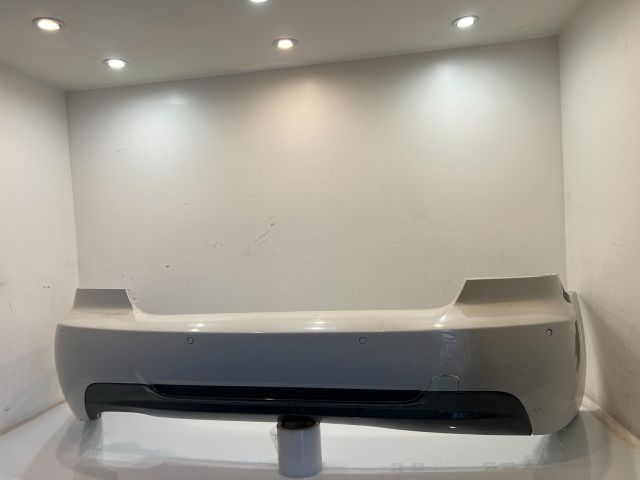 bontott BMW 3 E92 Hátsó Lökhárító (Részeivel)