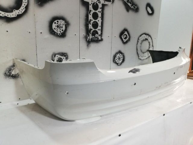 bontott BMW 3 E92 Hátsó Lökhárító (Üresen)