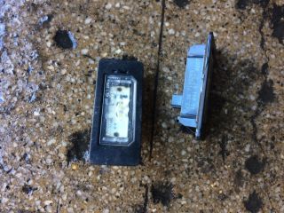 bontott BMW 3 E92 Hátsó Rendszámtábla Világítás