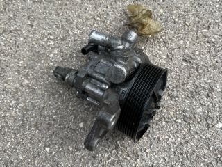 bontott BMW 3 E92 Hidraulika Szivattyú