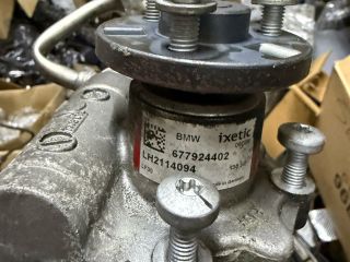 bontott BMW 3 E92 Hidraulika Szivattyú