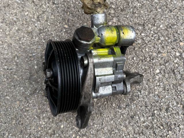 bontott BMW 3 E92 Hidraulika Szivattyú