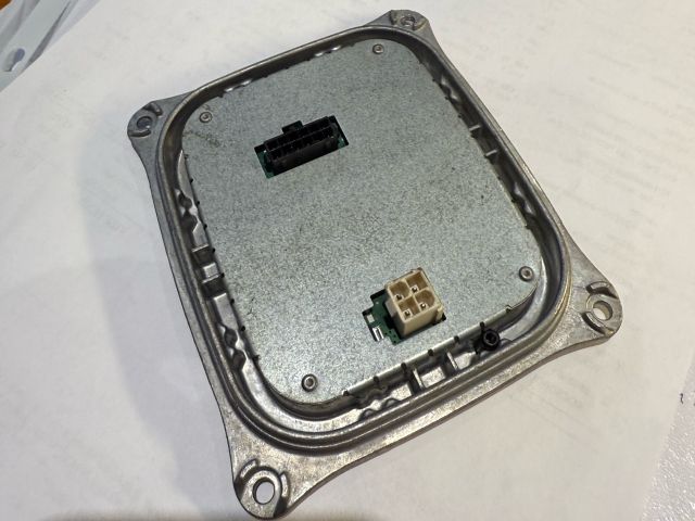 bontott BMW 3 E92 Irányjelző Relé