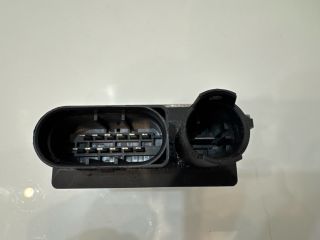 bontott BMW 3 E92 Izzító Relé