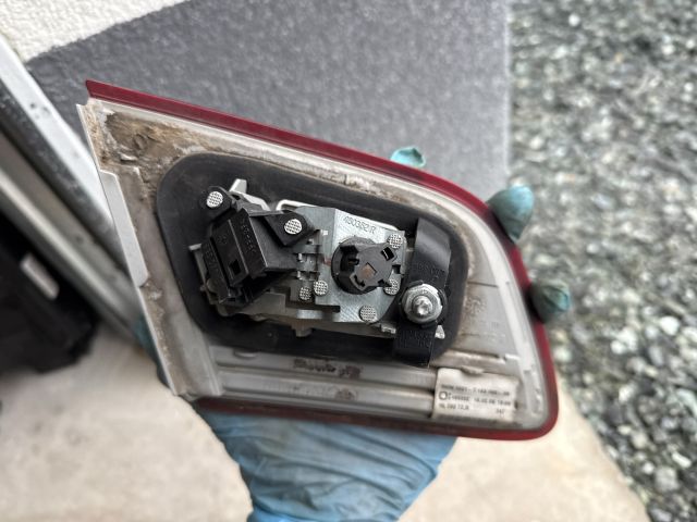 bontott BMW 3 E92 Jobb Belső Hátsó Lámpa