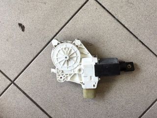 bontott BMW 3 E92 Jobb első Ablakemelő Motor