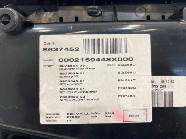 bontott BMW 3 E92 Jobb első Ajtó Kárpit