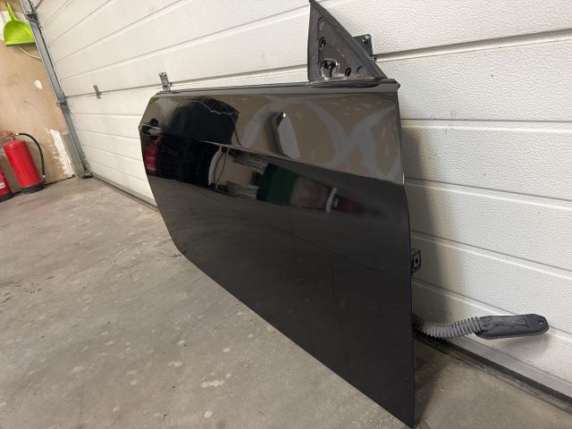 bontott BMW 3 E92 Jobb első Ajtó (Részeivel)