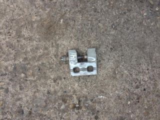 bontott BMW 3 E92 Jobb első Alsó Zsanér