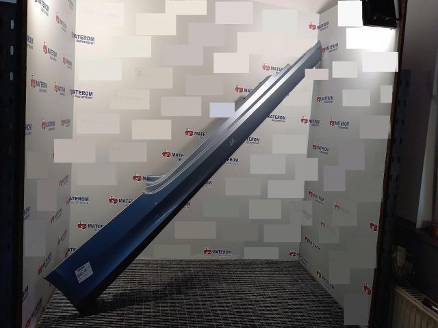 bontott BMW 3 E92 Jobb első Küszöb Díszléc