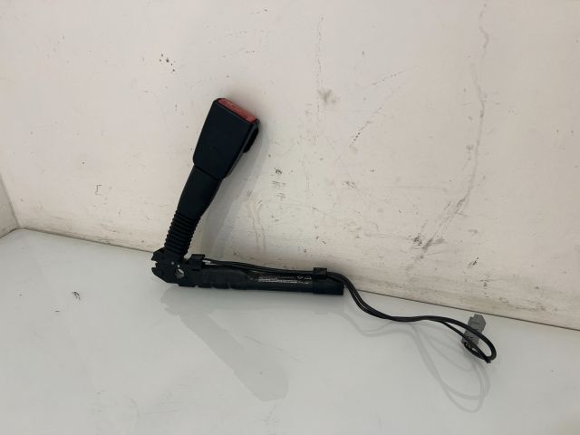 bontott BMW 3 E92 Jobb első Övfeszítő