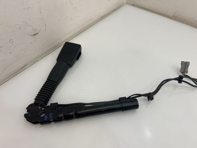 bontott BMW 3 E92 Jobb első Övfeszítő